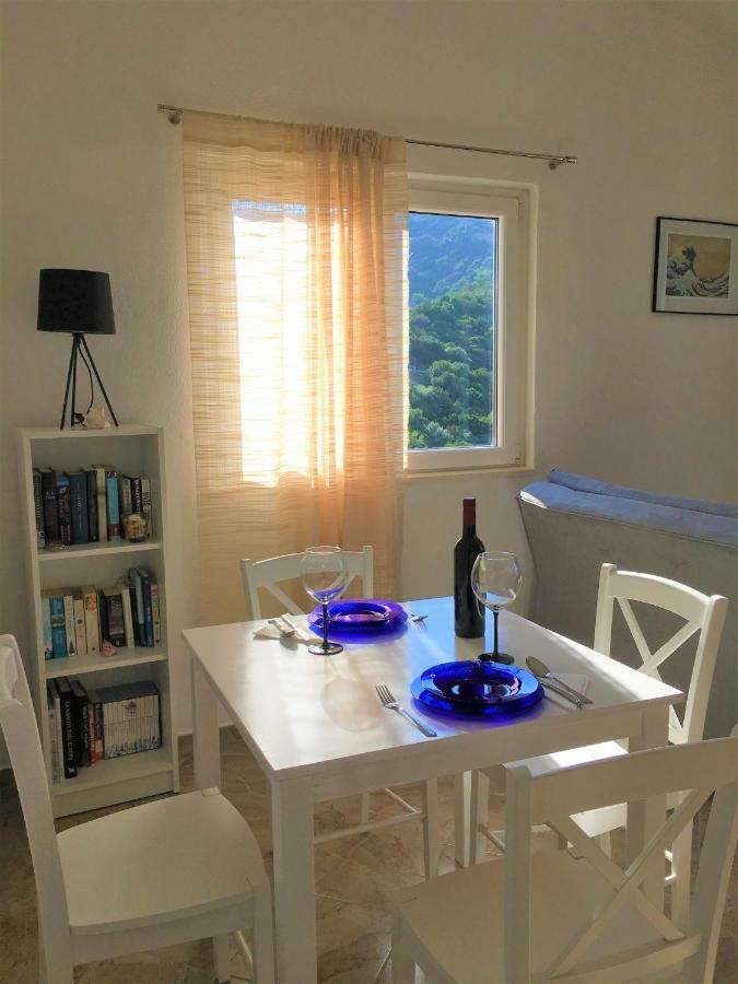 Apartments Kurelja Lastovo Ngoại thất bức ảnh