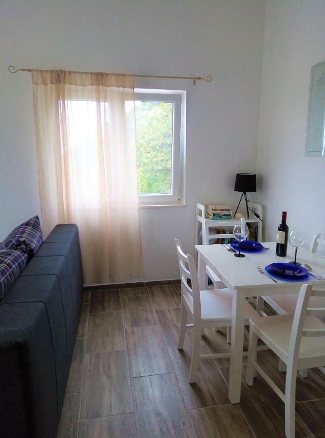 Apartments Kurelja Lastovo Ngoại thất bức ảnh