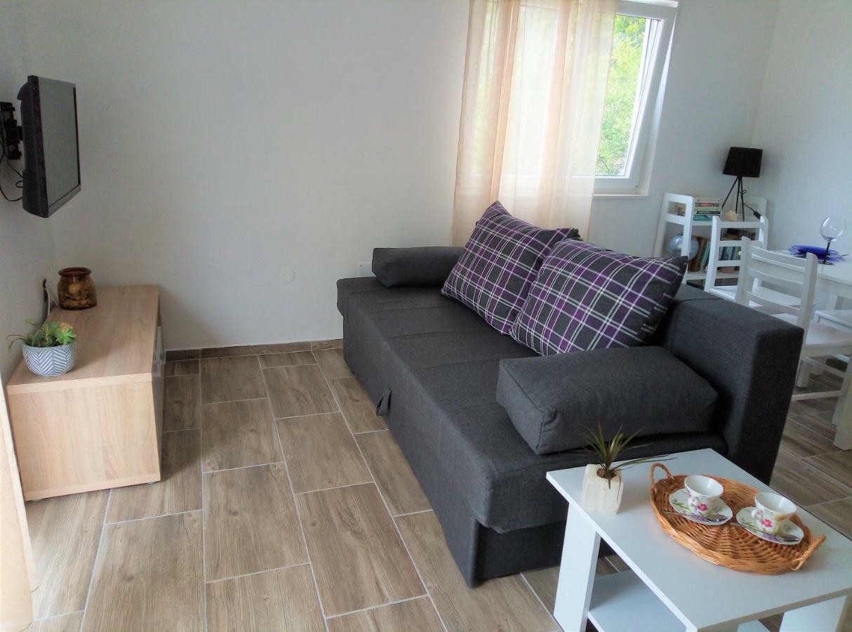Apartments Kurelja Lastovo Ngoại thất bức ảnh
