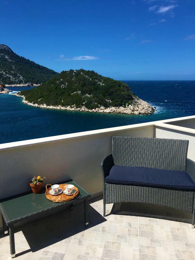Apartments Kurelja Lastovo Ngoại thất bức ảnh
