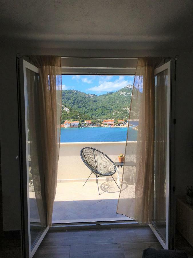 Apartments Kurelja Lastovo Ngoại thất bức ảnh
